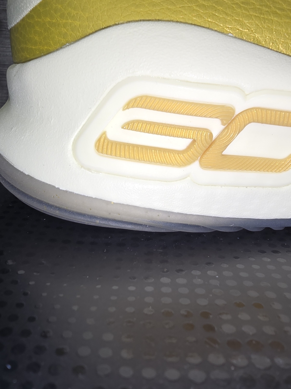 Curry 4 Retro - Picture 13 of 16